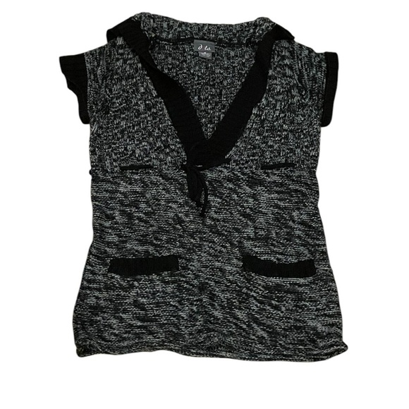 Dots Size Medium Gray Short Sleeve Tunic Sweater - Picture 5 of 6